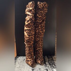 Leopard Print Slouchy Knee High Boots Size 5 1/2